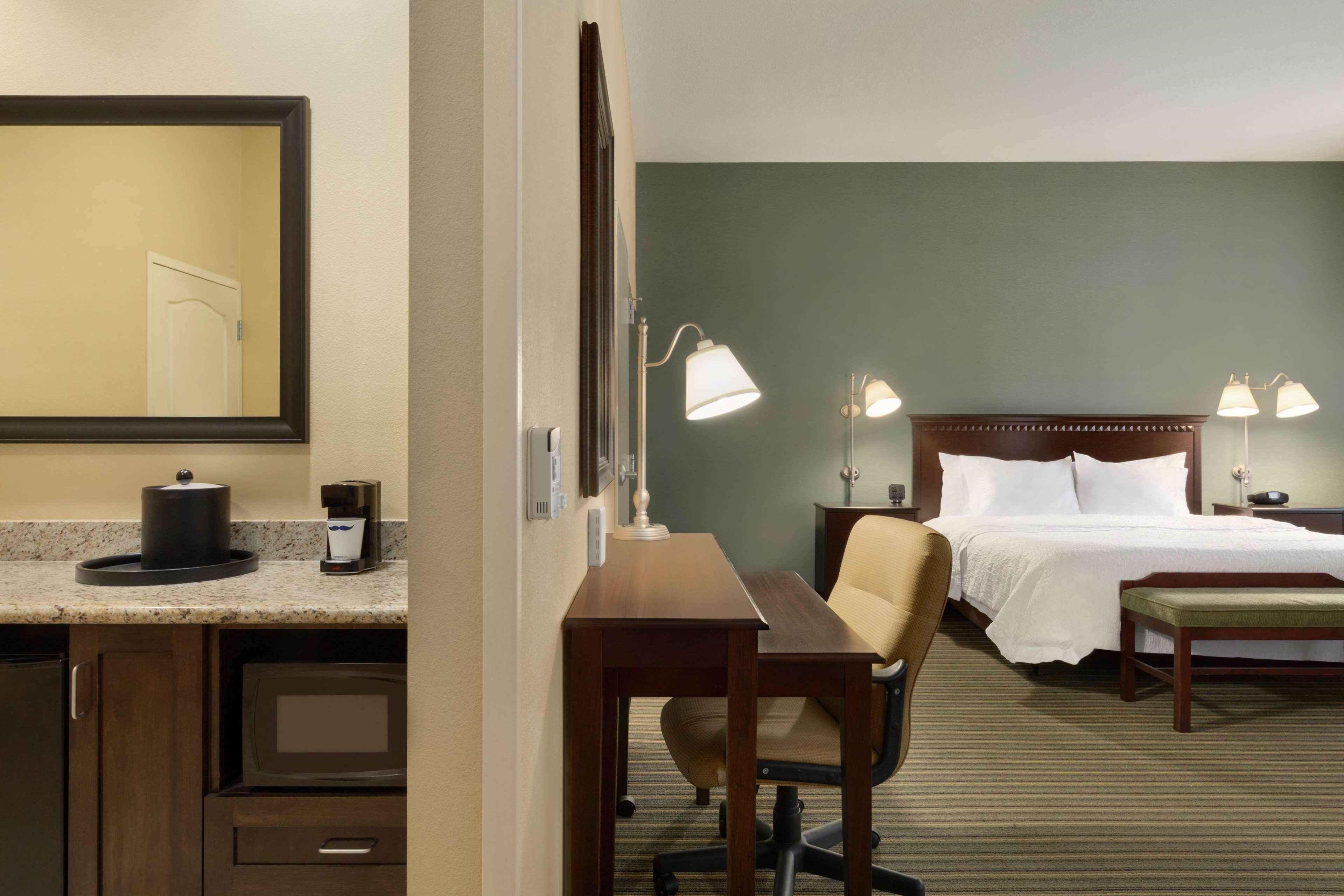 Hampton Inn & Suites Thousand Oaks Eksteriør bilde