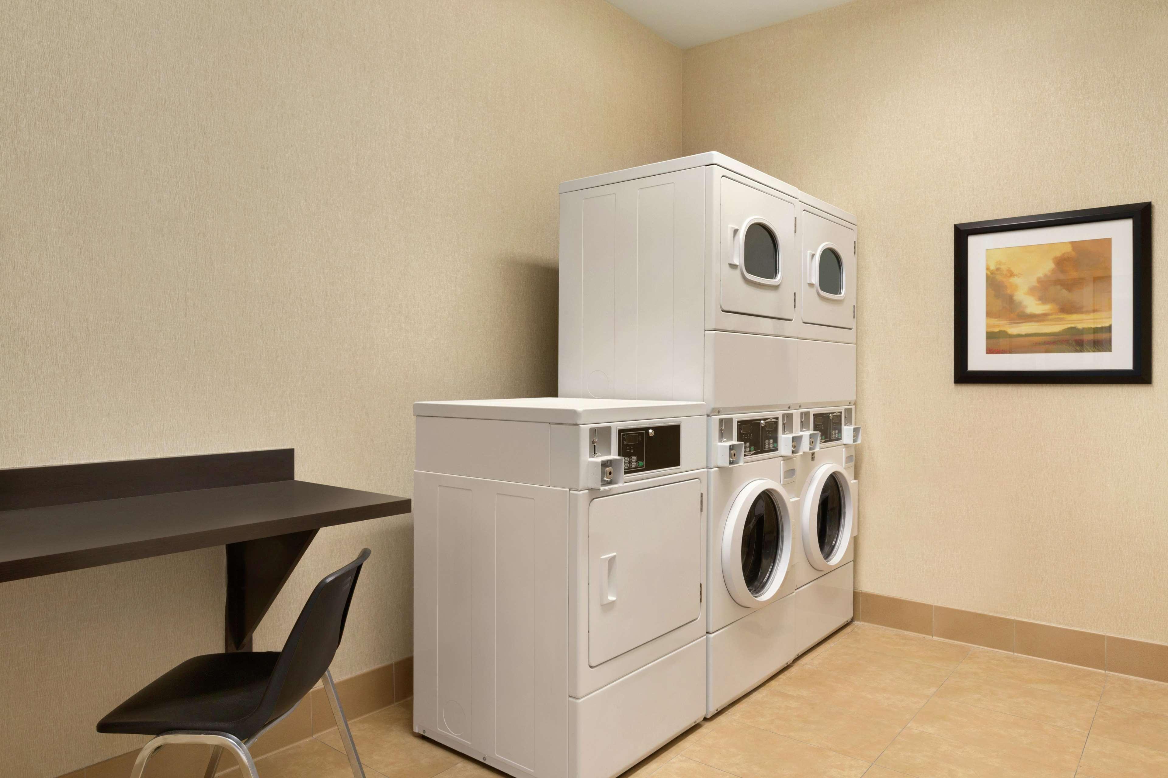 Hampton Inn & Suites Thousand Oaks Eksteriør bilde