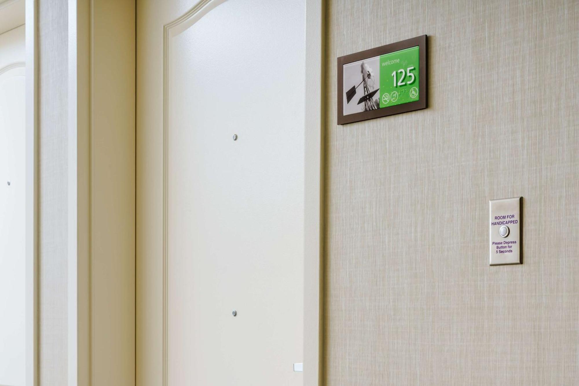 Hampton Inn & Suites Thousand Oaks Eksteriør bilde