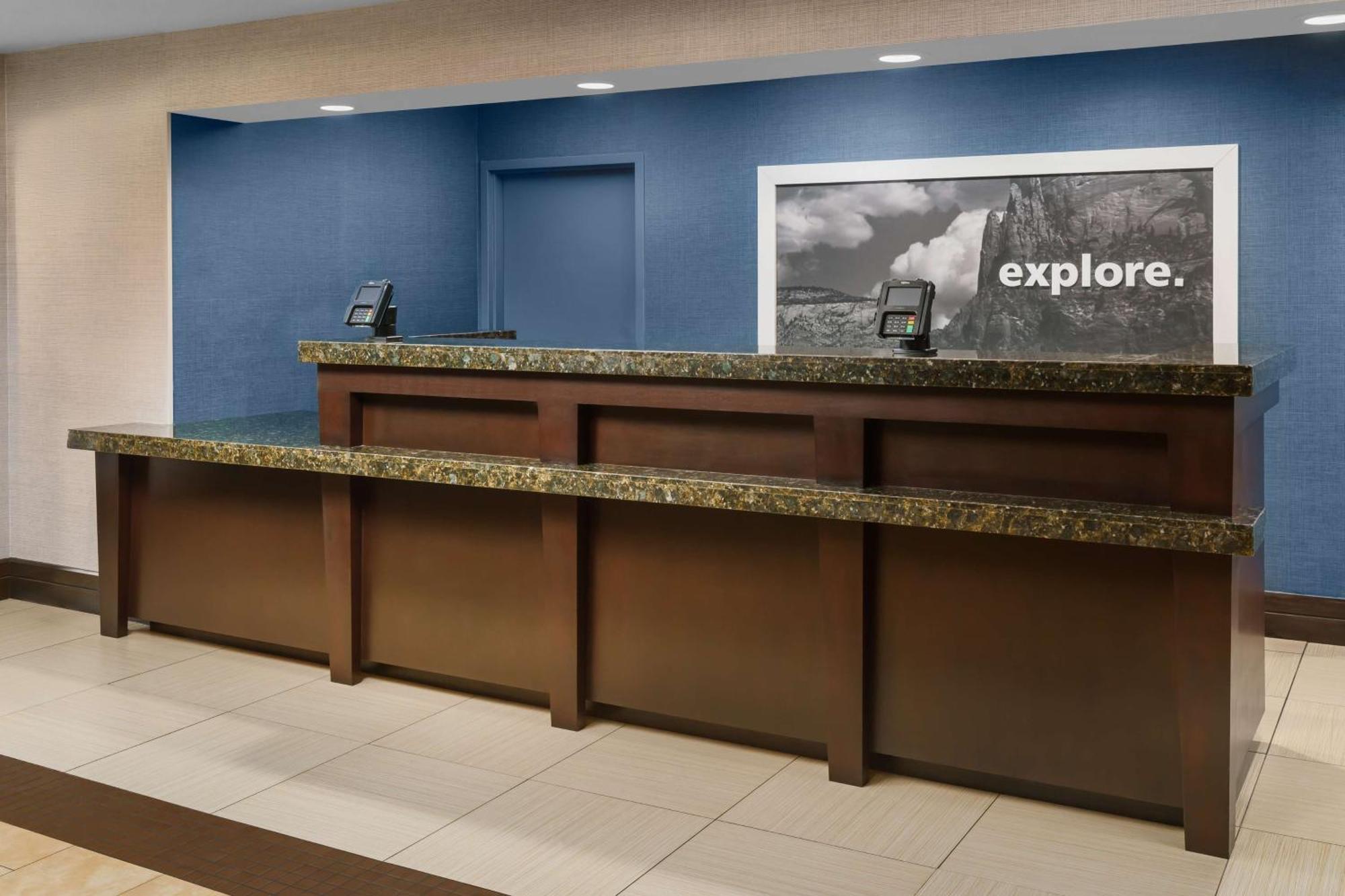 Hampton Inn & Suites Thousand Oaks Eksteriør bilde