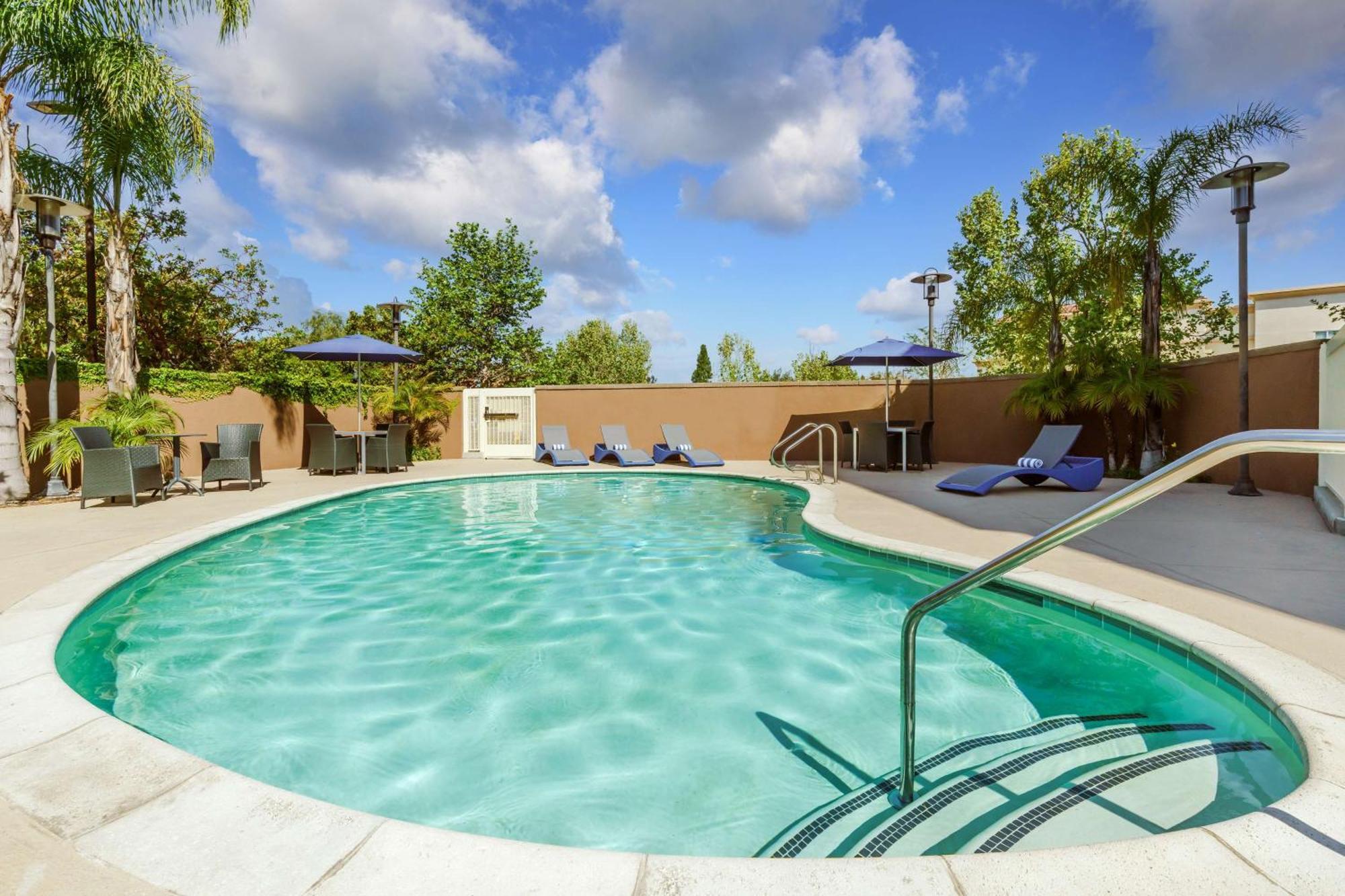 Hampton Inn & Suites Thousand Oaks Eksteriør bilde